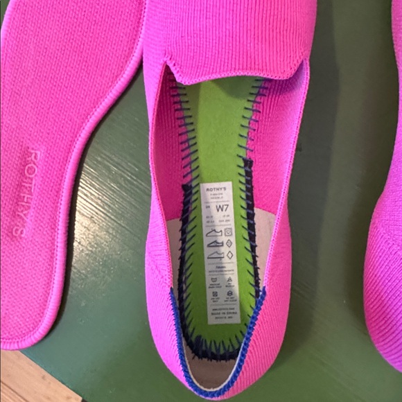 Rothy’s authentic limited edition flamingo pink loafers - Picture 4 of 7